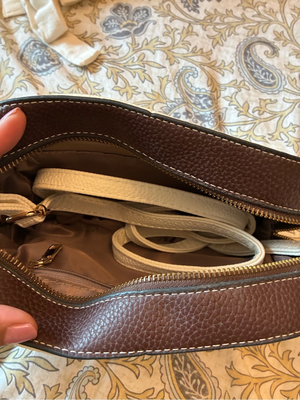 Cream Dumbo Graphic Crossbody Bag with Black Trim - Picture 3 of 3